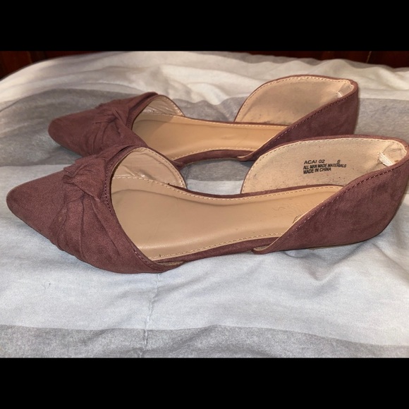 flats - Picture 2 of 2